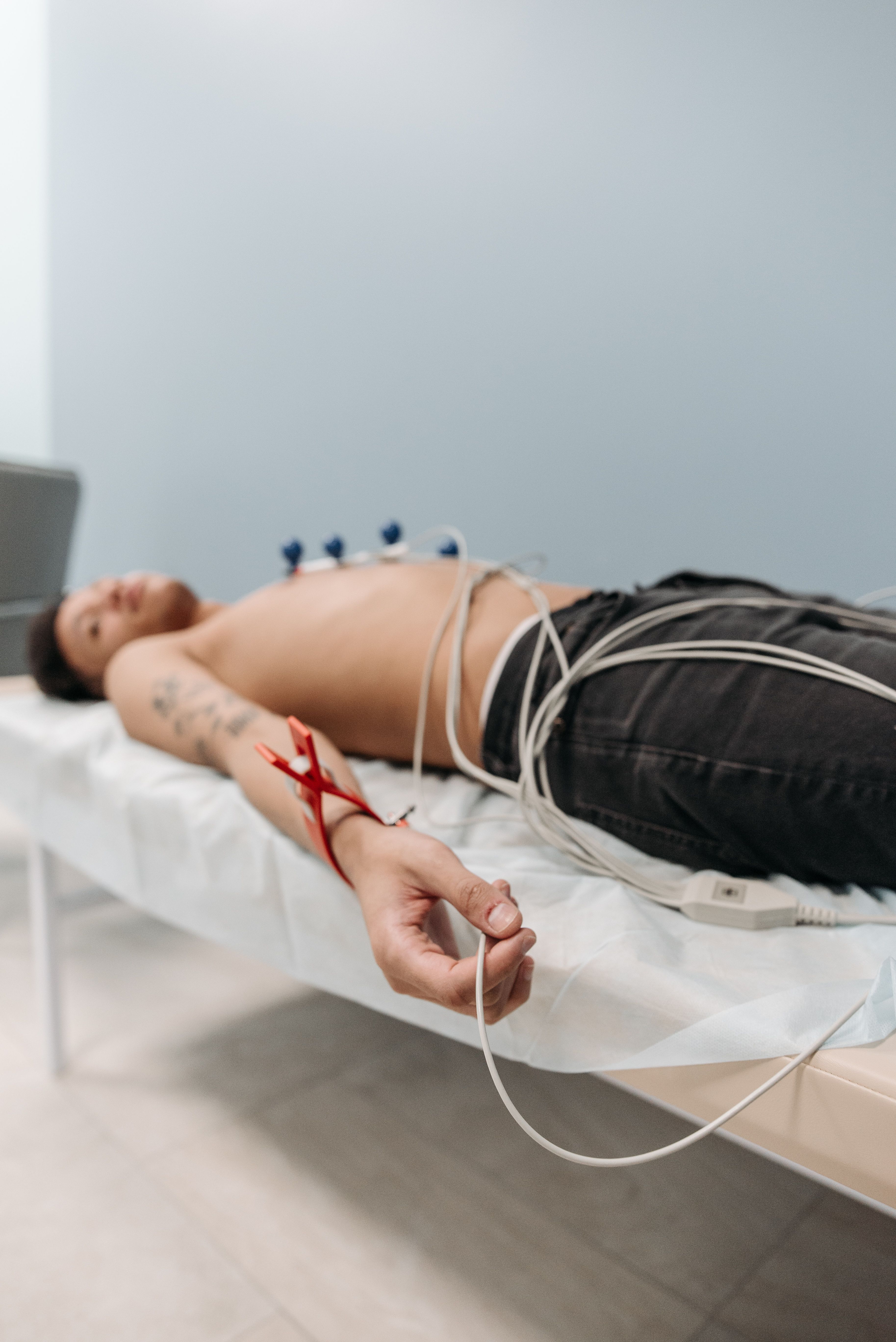 EKG examination and cardiac monitoring